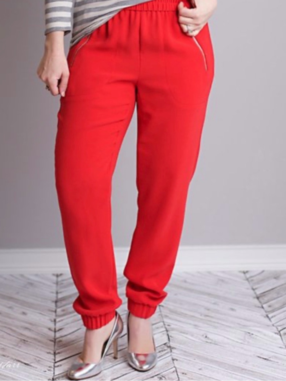J.crew turner bright Red Jogger Pants with Zip Pockets size 8